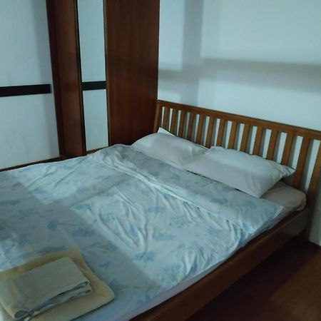 Nice Apartment Near Gulliver Kiev Extérieur photo
